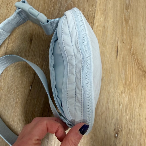 lululemon Light Blue Mist Crossbody Belt Bag - Picture 9 of 16